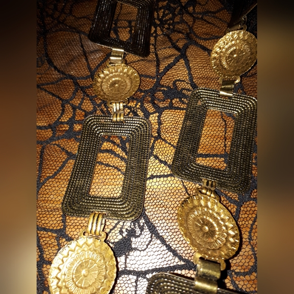 Vintage brass link belt. - Picture 5 of 5